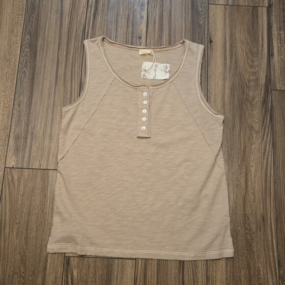 763.  NWT Hem & Thread Cream Tan Sleeveless Tank Top Blouse Shirt Size. L NEW - Picture 1 of 6